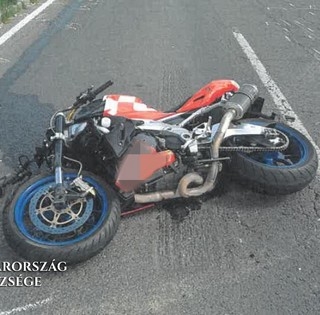 Halálos motorbaleset Baranyában: vádat emeltek az autót vezető nő ellen Halálos motorbaleset Baranyában: vádat emeltek az autót vezető nő ellen
