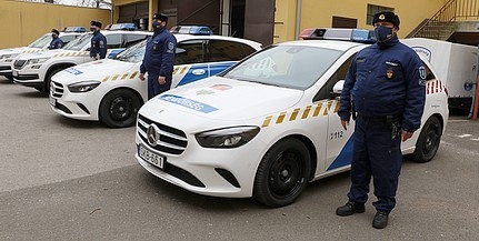 Új kocsikkal furikázhatnak a baranyai zsaruk Új kocsikkal furikázhatnak a baranyai zsaruk