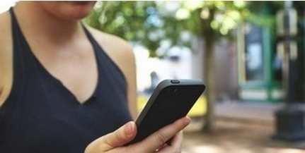 Több százezer érintettje lehet a csomagküldős sms-csalásnak