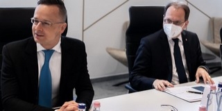 Japán autóipari cég érkezik Pécsre, tizenötmilliárd forintból építik fel az új üzemet Japán autóipari cég érkezik Pécsre, tizenötmilliárd forintból építik fel az új üzemet