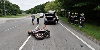 Két és fél kiló kokainnal a hátizsákjában balesetezett egy motoros Pécs határában Két és fél kiló kokainnal a hátizsákjában balesetezett egy motoros Pécs határában