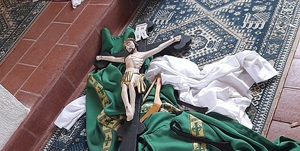 Két suhanc megrongálta a lothárdi templomot, egy feszületet is összetörtek Két suhanc megrongálta a lothárdi templomot, egy feszületet is összetörtek
