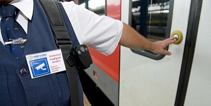 Ismét jegyellenőrt bántalmaztak az egyik dunántúli vonaton Ismét jegyellenőrt bántalmaztak az egyik dunántúli vonaton