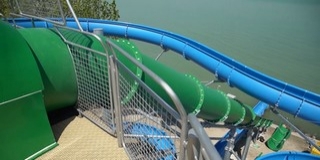 Átadták a Balaton legnagyobb szabadtéri vízicsúszdáját Átadták a Balaton legnagyobb szabadtéri vízicsúszdáját