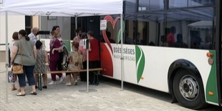 Már járja az ország kistelepüléseit a szűrőbusz Már járja az ország kistelepüléseit a szűrőbusz