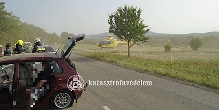 Frontális ütközéshez is riasztották a tűzoltókat Frontális ütközéshez is riasztották a tűzoltókat
