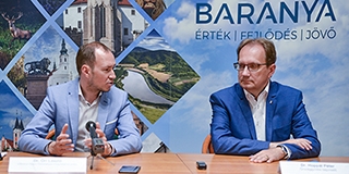 Állami tulajdonba kerülhet a baloldali bénázás egyik szimbóluma, a pogányi repülőtér