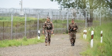 Magyar katonákra támadtak a migránsok a határnál Magyar katonákra támadtak a migránsok a határnál