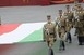 Felvonták a nemzeti lobogót az Országház előtt Felvonták a nemzeti lobogót az Országház előtt