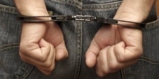 Szatírt fogtak a rendőrök - A Mecsekben, fényes nappal támadt rá egy fiatal nőre Szatírt fogtak a rendőrök - A Mecsekben, fényes nappal támadt rá egy fiatal nőre