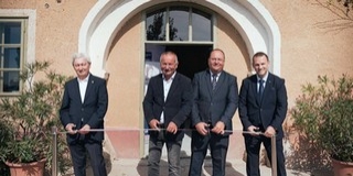 Hallgatók által tervezett multifunkciós rendezvénytermet adtak át Pécsen Hallgatók által tervezett multifunkciós rendezvénytermet adtak át Pécsen