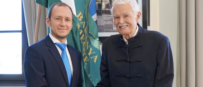 Mohácson ünnepelt a megye - Köszöntjük Baranya új díszpolgárát, dr. Andrásfalvy Bertalant! Mohácson ünnepelt a megye - Köszöntjük Baranya új díszpolgárát, dr. Andrásfalvy Bertalant!