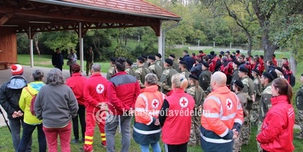 A Dombay-tónál gyakorlatoztak hétvégén a Baranya megyei mentőszervezetek A Dombay-tónál gyakorlatoztak hétvégén a Baranya megyei mentőszervezetek