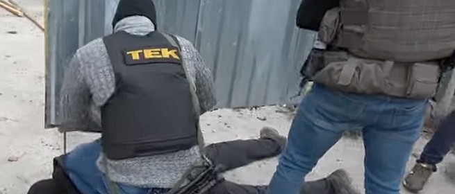 Drograzzia: a szomszédban kezdték, aztán egy baranyai dílerre is lecsaptak - Videó! Drograzzia: a szomszédban kezdték, aztán egy baranyai dílerre is lecsaptak - Videó!