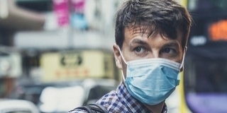 Tarol a járvány: több mint 21 ezer új fertőzöttet azonosítottak az elmúlt hétvégén