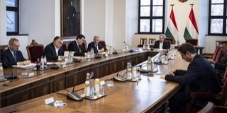 Ukrán válság - Összeült a nemzetbiztonsági kabinet Ukrán válság - Összeült a nemzetbiztonsági kabinet