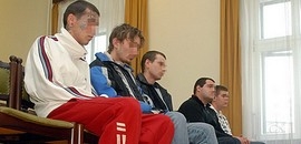 Perbeszéd a romaverők ügyében Perbeszéd a romaverők ügyében