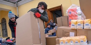 Baranyából is folyamatosan ékeznek a felajánlások a menekültek segítésére Baranyából is folyamatosan ékeznek a felajánlások a menekültek segítésére