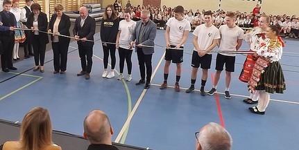 Átadták az 1, 2 milliárdból épült, új sportcsarnokot Mohácson Átadták az 1, 2 milliárdból épült, új sportcsarnokot Mohácson