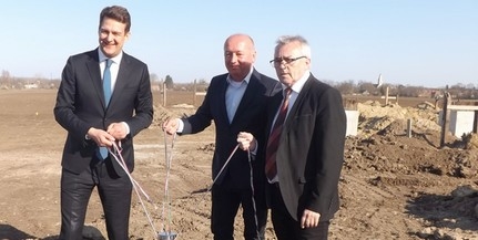 Több mint félmilliárdból épül új üzemcsarnok Mohácson Több mint félmilliárdból épül új üzemcsarnok Mohácson
