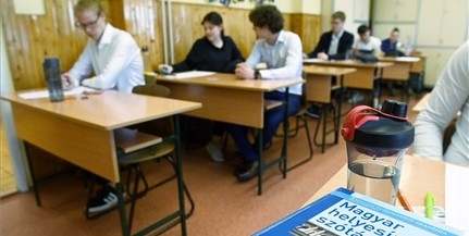 Csaknem négyezer végzős diák érettségizik idén tavasszal Baranyában Csaknem négyezer végzős diák érettségizik idén tavasszal Baranyában