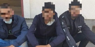 Rendőrök várták a buszpályaudvaron a migránosokat Rendőrök várták a buszpályaudvaron a migránosokat