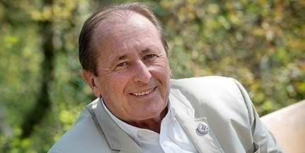 Dr. Kollár Lajos Tusványoson mutathatta be a Professzorok Batthyány Körének céljait Dr. Kollár Lajos Tusványoson mutathatta be a Professzorok Batthyány Körének céljait