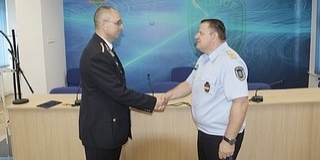 Határvadászként szerelt fel Riegl Adrián, ma ő Mohács rendőrkapitánya - Videó! Határvadászként szerelt fel Riegl Adrián, ma ő Mohács rendőrkapitánya - Videó!