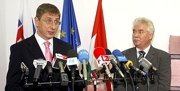 Szlovák-magyar: nem kell sértegetni