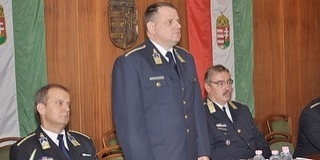 Leváltották Baranya megye rendőr-főkapitányát, már az utódja is megvan Leváltották Baranya megye rendőr-főkapitányát, már az utódja is megvan