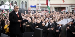 Orbán Viktor az 56-os ünnepségen: képesek vagyunk megvédeni Magyarország érdekeit