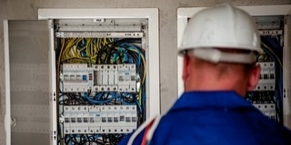 Több mint ötezer munkahelyet óvott meg Baranyában a vállalkozásokat segítő program Több mint ötezer munkahelyet óvott meg Baranyában a vállalkozásokat segítő program
