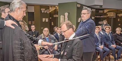 A Vitézi Rend tagja lett Hoppál Péter - A Dóm kőtárban rendezték az avatási ünnepséget