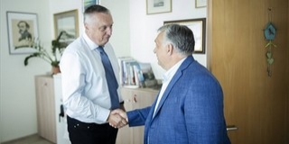 Az árvízi helyzetről egyeztetett Orbán Viktor Az árvízi helyzetről egyeztetett Orbán Viktor