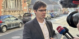 Ha igazolódik a gyanú, sokmilliós kár érhette a pécsieket az ellenzék szerint a városházi lakásmutyi miatt Ha igazolódik a gyanú, sokmilliós kár érhette a pécsieket az ellenzék szerint a városházi lakásmutyi miatt