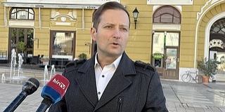 Üvegzseb-rendeletre van szükség Pécsett a közbizalom újjáépítéséhez az ellenzék szerint Üvegzseb-rendeletre van szükség Pécsett a közbizalom újjáépítéséhez az ellenzék szerint