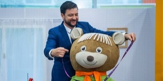 Hivatalosan is MTVA-dolgozó lett a TV Maci Hivatalosan is MTVA-dolgozó lett a TV Maci