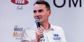 Michelisz Norbert ismét a túraautózás csúcsán, megszerezte második nagy nemzetközi címét