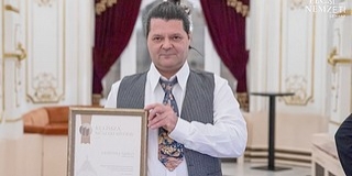 Németh László, a Pécsi Nemzeti Színház kellékese kapta a Kulissza Műszaki Nívódíjat Németh László, a Pécsi Nemzeti Színház kellékese kapta a Kulissza Műszaki Nívódíjat