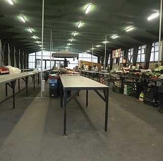 Mi lesz veled, uránvárosi piac? Szép lassan elfogynak a vevők és az árusok is