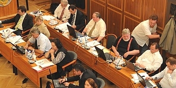 Álszent képviselőink Álszent képviselőink