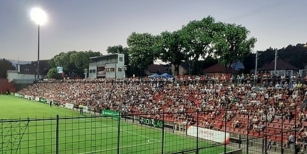 A Stadion utcában dől el a PMFC sorsa, de sajnos nemcsak tőle függ az NB II-es tagsága