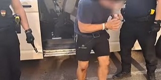 Véget ért a hajsza, Budapesten elfogták a rendőrök a komlói késelőt - Videó!
