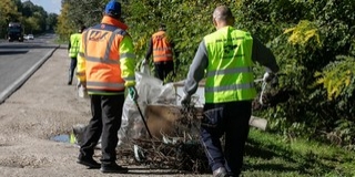 Gázálarcok, lőszer is előkerült a szemétszedő akcióban