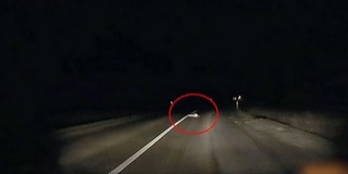 Láncfűrészeket dobált Mohács és Pécs között egy menekülő autós a rendőrök elé - Videó! Láncfűrészeket dobált Mohács és Pécs között egy menekülő autós a rendőrök elé - Videó!
