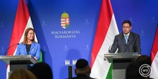Gulyás Gergely: nem zárható ki, hogy egy mesterségesen előállított vírussal van dolgunk Gulyás Gergely: nem zárható ki, hogy egy mesterségesen előállított vírussal van dolgunk