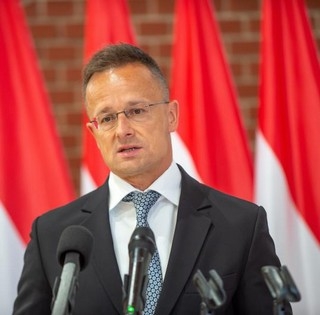 Szijjártó Péter Pécsett: a magyar emberek döntik el, hogy Ukrajna csatlakozhat-e az EU-hoz Szijjártó Péter Pécsett: a magyar emberek döntik el, hogy Ukrajna csatlakozhat-e az EU-hoz