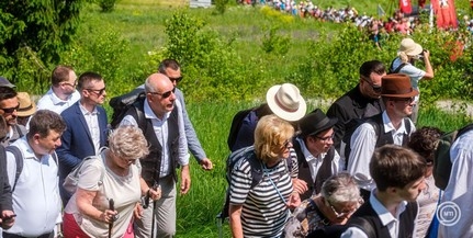 Idén is százezerek érkeztek a csíksomlyói búcsúra Idén is százezerek érkeztek a csíksomlyói búcsúra