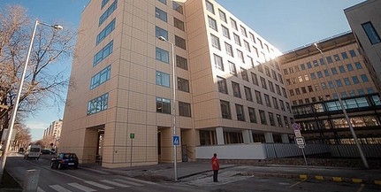 Orvosi bravúr Pécsett: egy teljesen levágott ujjat varrtak vissza a sérült kezére!
