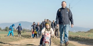 Apák, fiúk és nagypapák közösen zarándokoltak Pécsről Máriagyűdre